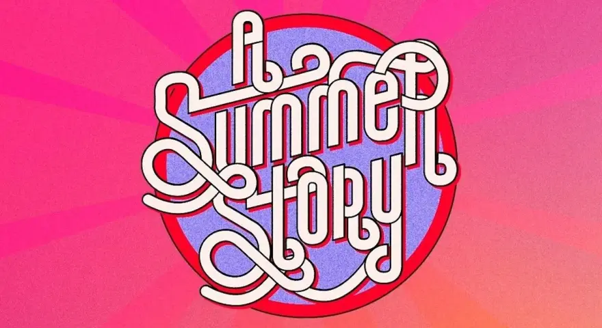 El logo "Summer Story 2026" en letras blancas y rojas sobre un fondo vibrante.